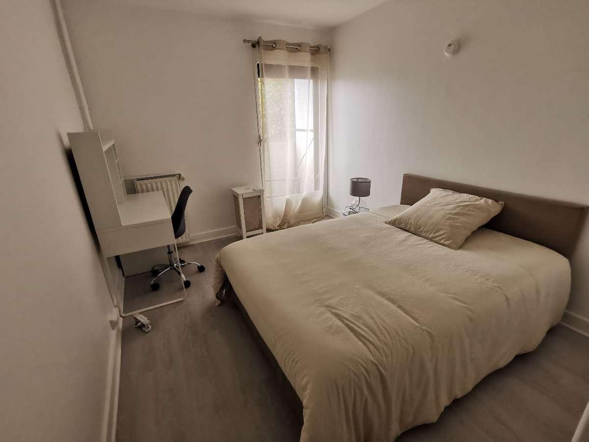 Appartement 4 pièces de 75 m² à Massy | Colocation | 625€/mois photo 8