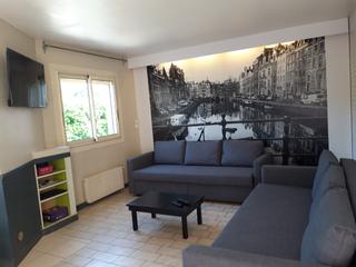 Casa partilhada / 8 rooms house · 190 m², Mérignac, Avenue Victor Hugo