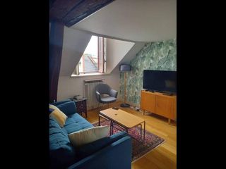 Colocation / Appartement 6 pièces de 110 m², Orléans, Rue Notre-Dame de Recouvrance