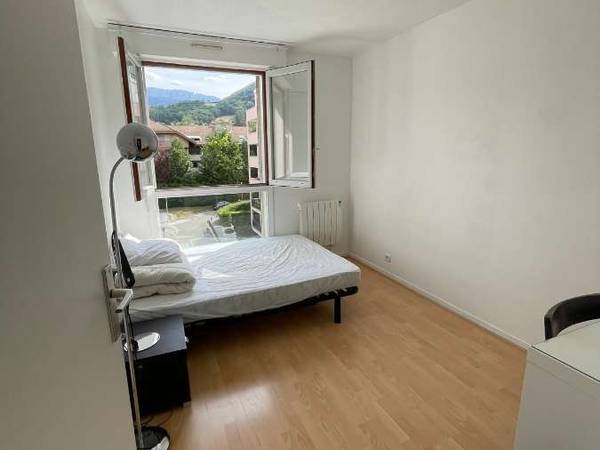 Colocation / Appartement 5 pièces de 93 m², Annecy, Parc des Raisses / Photo 5