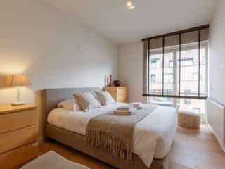 Colocation / Appartement 4 pièces de 150 m², Bruxelles, Rue du Luxembourg