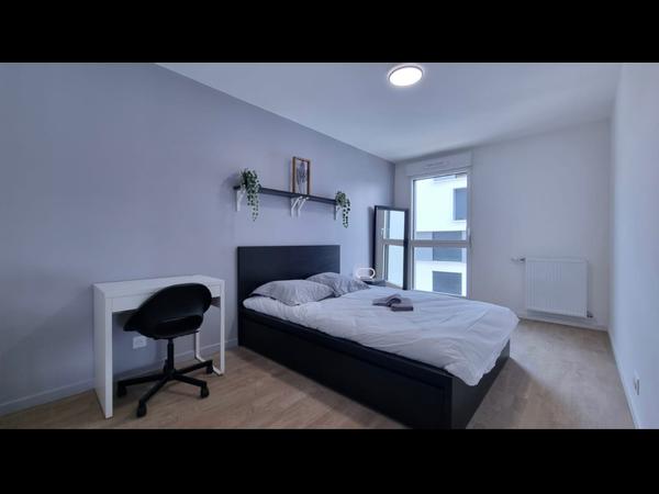 Colocation / Appartement 5 pièces de 100 m², Asnières-sur-Seine, Rue Louis Armand / Photo 2