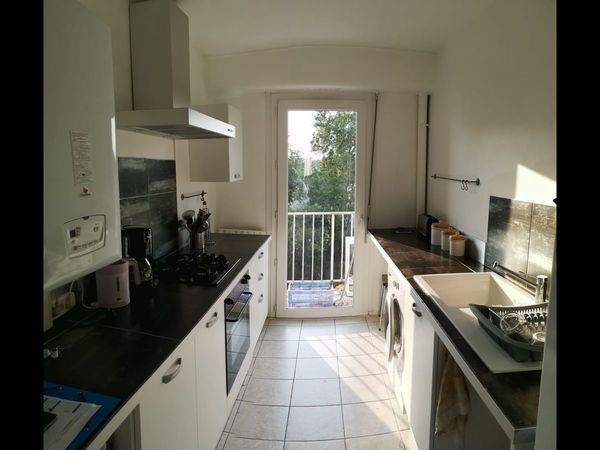 Colocation / Appartement 4 pièces de 82 m², Pessac, Rue Henri Dunant / Photo 2