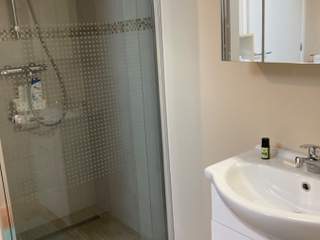 Privatzimmer / 10 rooms building · 1700 m², Rixensart, Rue de Rixensart
