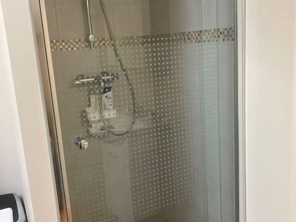 Chambre chez l'habitant / Immeuble 10 pièces de 1700 m², Rixensart, Rue de Rixensart / Photo 2