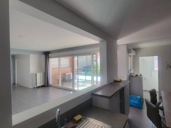 Colocation / Appartement 6 pièces de 136 m², Marseille, Boulevard des Joncs / Photo 2