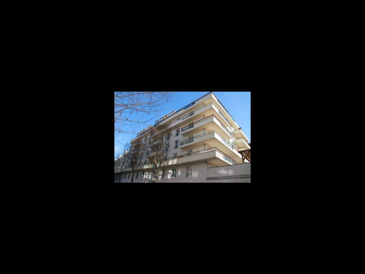 Appartement 4 pièces de 62 m² à Issy-les-Moulineaux | Colocation | 640€/mois