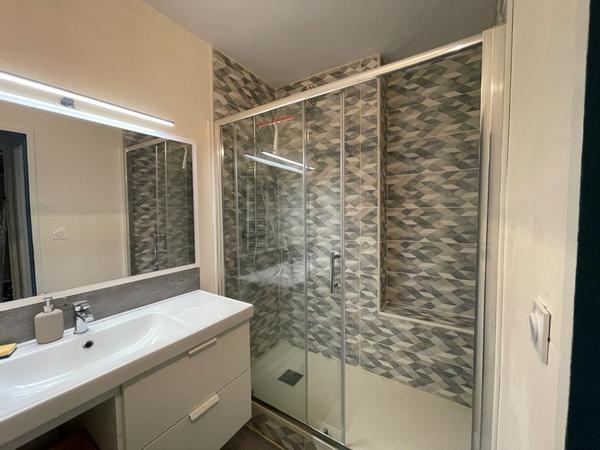Colocation / Appartement 5 pièces de 80 m², Toulouse, Rue Roubichou / Photo 2