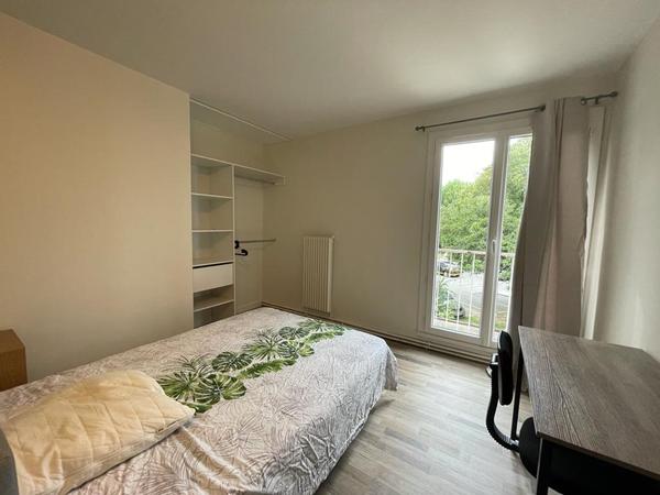 Colocation / Appartement 5 pièces de 80 m², Toulouse, Rue Roubichou / Photo 5