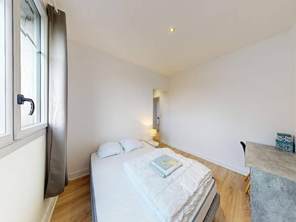 Colocation / Appartement 7 pièces de 146 m², Poitiers, Rue de l'Intendant le Nain / Photo 2