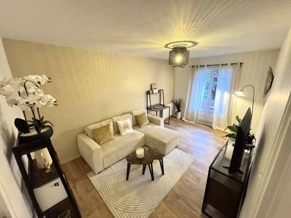 Colocation / Appartement 4 pièces de 69 m², Villeurbanne, Rue Anatole France / Photo 2