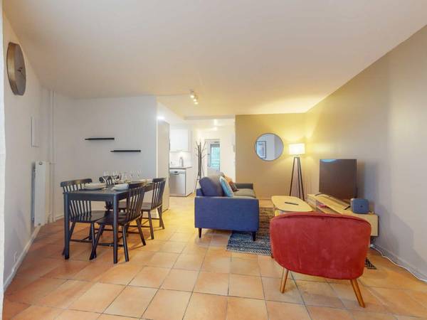 Colocation / Appartement 5 pièces de 81 m², Nanterre, 116 Rue Salvador Allende, / Photo 2