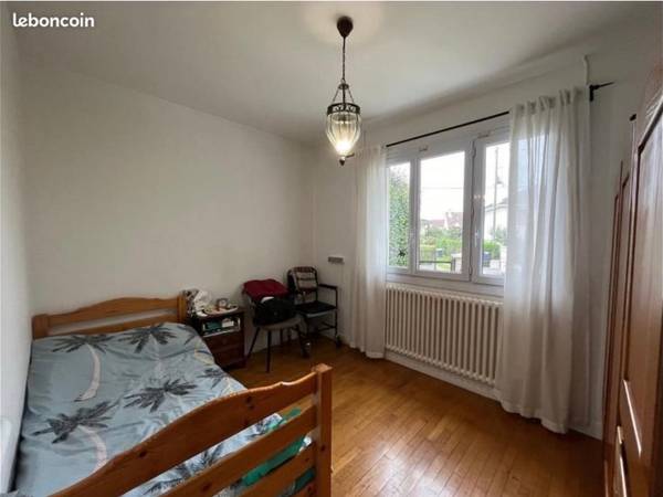 Colocation / Maison 10 pièces de 170 m², Gagny, Avenue de la Passerelle / Photo 2