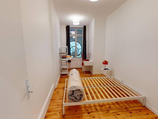 Colocation / Appartement 6 pièces de 156 m², Clermont-Ferrand, Boulevard Lafayette / Photo 2