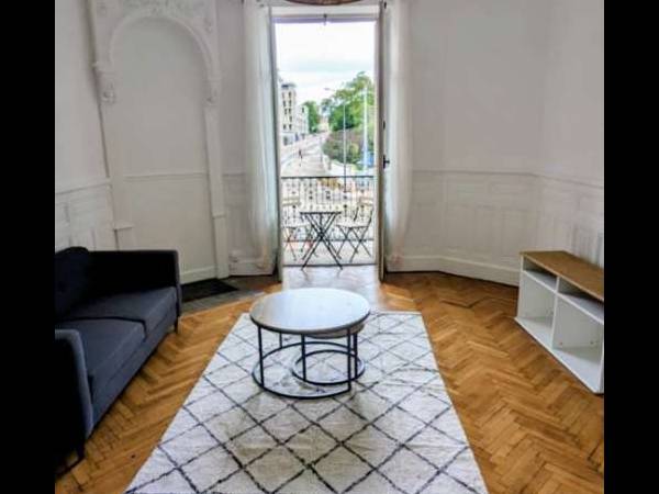 Colocation / Appartement 3 pièces de 65 m², Nancy, Avenue de la Libération / Photo 2