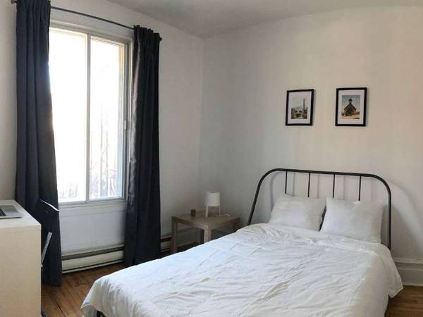 Coliving / Appartement 6 pièces de 60 m², Montréal, Rue de Brébeuf / Photo 2
