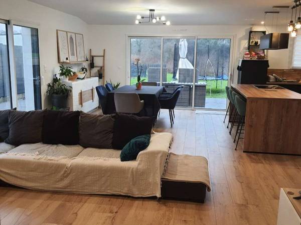 Colocation / Maison 7 pièces de 171 m², Vannes, Rue Jean Robic / Photo 2