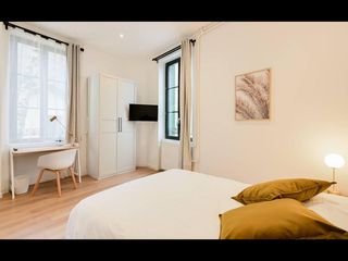 Colocation / 10 rooms residence · 260 m², Lyon, Rue Tissot