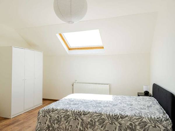Colocation / Maison 6 pièces de 185 m², Charleroi, Rue du Commerce / Photo 2