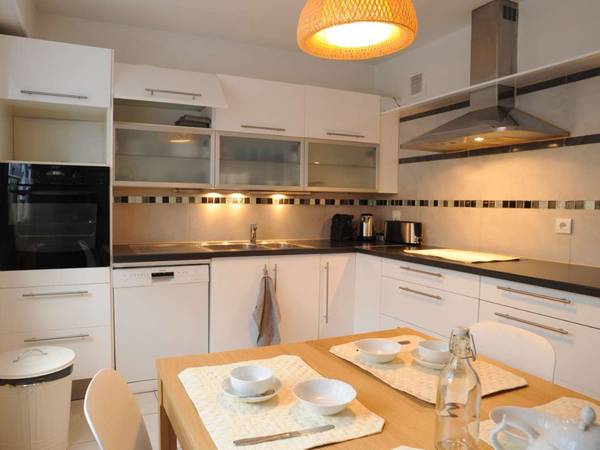 Colocation / Appartement 4 pièces de 85 m², Strasbourg, Rue des Petites-Fermes / Photo 2