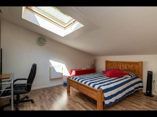 Colocation / Maison 4 pièces de 120 m², Créteil, Allee des Coucous