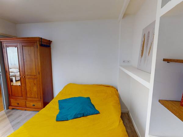 Colocation / Appartement 5 pièces de 96 m², Grenoble, Avenue Marie Reynoard / Photo 2