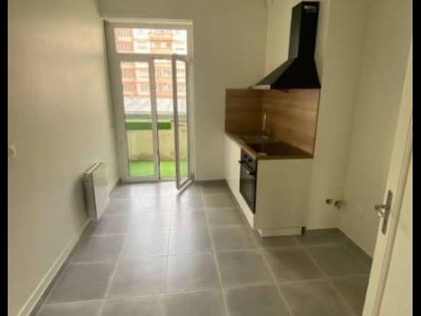 Colocation / Appartement 3 pièces de 82 m², Strasbourg, Rue de la 1ère Armée / Photo 3
