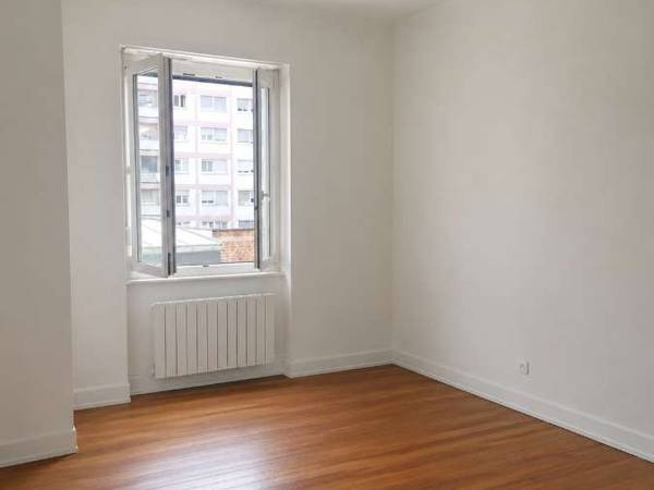 Colocation / Appartement 3 pièces de 82 m², Strasbourg, Rue de la 1ère Armée / Photo 2