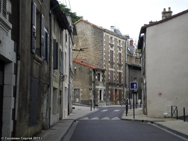 Colocation / Maison 5 pièces de 95 m², Poitiers, Rue de Montbernage / Photo 13