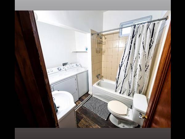 Colocation / Duplex 5 pièces de 2000 m², Montréal, Rue Sherbrooke Est / Photo 18