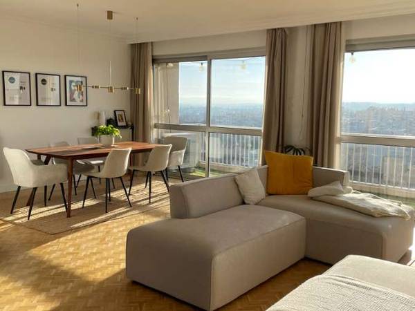 Colocation / Appartement 5 pièces de 110 m², Lyon, Rue Commandant Charcot / Photo 2