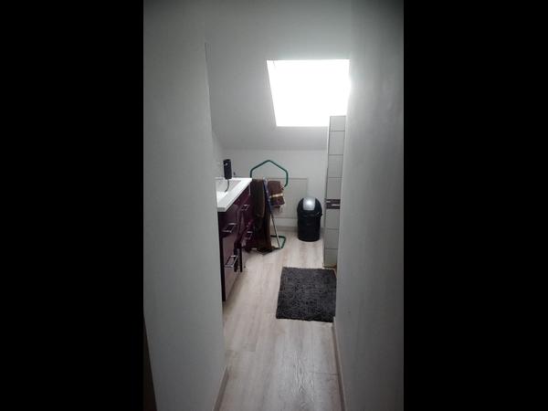 Homestay / 10-bedroom house · 200 m², Denée / Photo 2