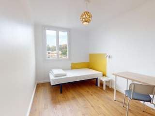 Colocation / Appartement 4 pièces de 66 m², Pierre-Bénite, Rue Henri Brosse