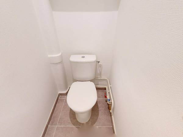 Location / Appartement 5 pièces de 115 m², Lyon, Rue Saint-Mathieu / Photo 25