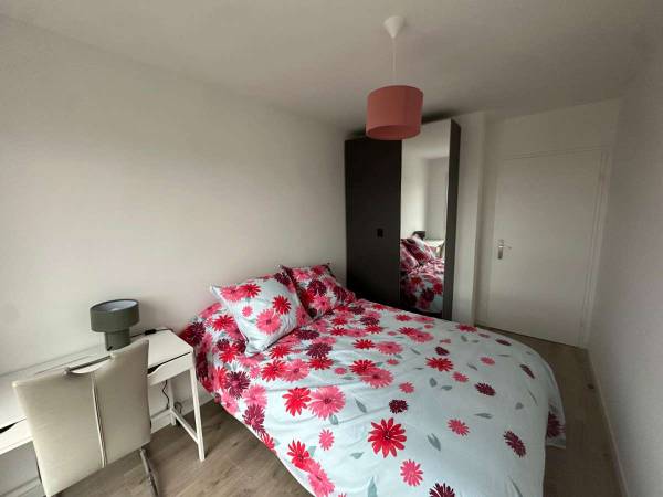 Colocation / Appartement 5 pièces de 96 m², Le Blanc-Mesnil, Avenue Paul Vaillant Couturier / Photo 2