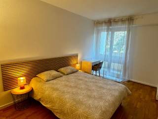Room share, 6 rooms apartment, Pessac