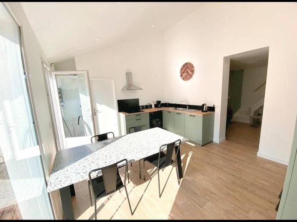 Colocation / Maison 6 pièces de 98 m², Pessac, Avenue Pierre Corneille / Photo 2