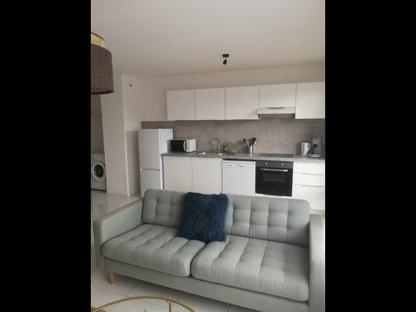 Colocation / Appartement 4 pièces de 90 m², Toulouse, Avenue Winston Churchill / Photo 2