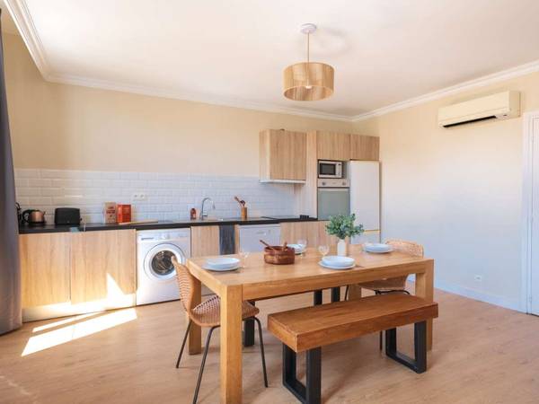 Colocation / Appartement 4 pièces de 90 m², Marseille, Rue Fongate / Photo 2