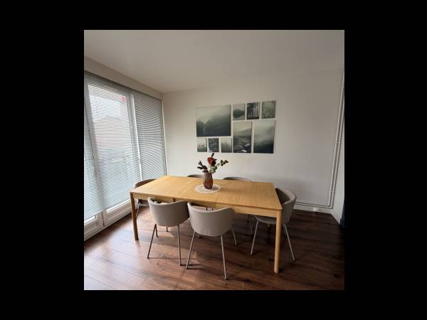 Location / Appartement 4 pièces de 95 m², Rouen, 36 Rue Desseaux / Photo 2