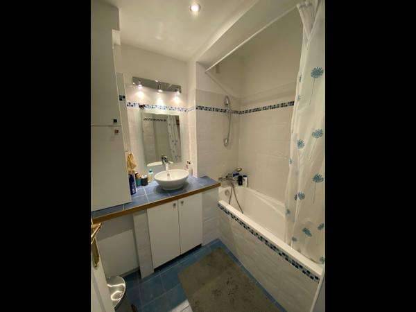 Colocation / Appartement 4 pièces de 80 m², Paris, Rue du Chemin Vert / Photo 5