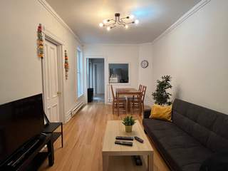 Location / Appartement 5 pièces de 97 m², Montréal, Avenue Henri-Julien