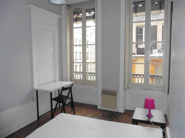 Colocation / Appartement 4 pièces de 90 m², Lyon, Rue de Brest / Photo 2