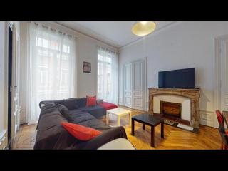 Rental / 5-bedroom flat · 120 m², Saint-Étienne, Rue Gambetta