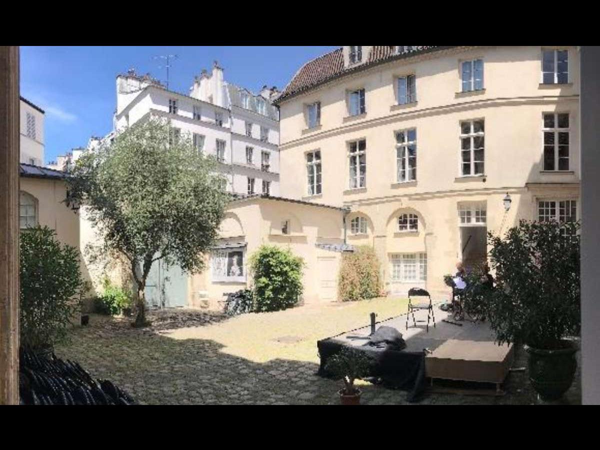 Duplex 4 pièces de 80 m² à Paris | Sous-location | 780€/mois