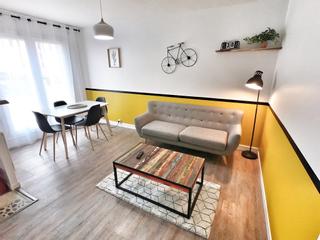 Colocation / 6 rooms house · 109 m², Évry