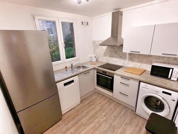 Colocation / Maison 6 pièces de 109 m², Évry / Photo 3