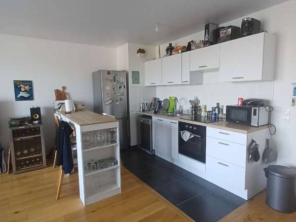 Colocation / Appartement 3 pièces de 60 m², Clichy, Rue du Général Roguet / Photo 2