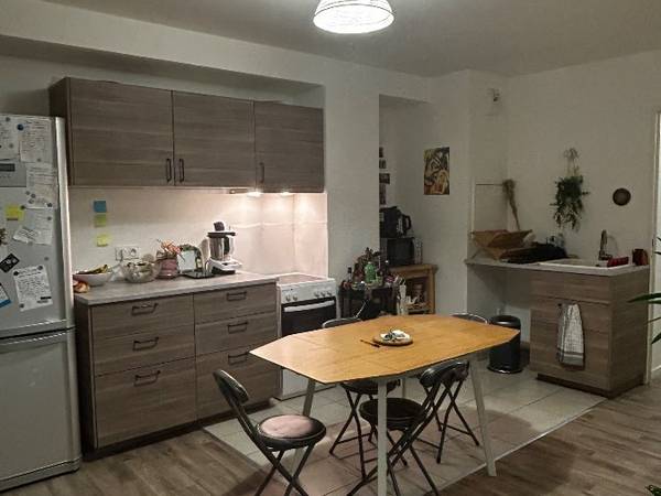 Colocation / Appartement 3 pièces de 74 m², Saint-Denis, Avenue de Stalingrad / Photo 2