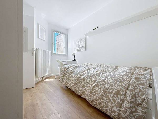 Colocation / Appartement 6 pièces de 77 m², Évry-Courcouronnes, Rue du Marquis de Raies / Photo 2